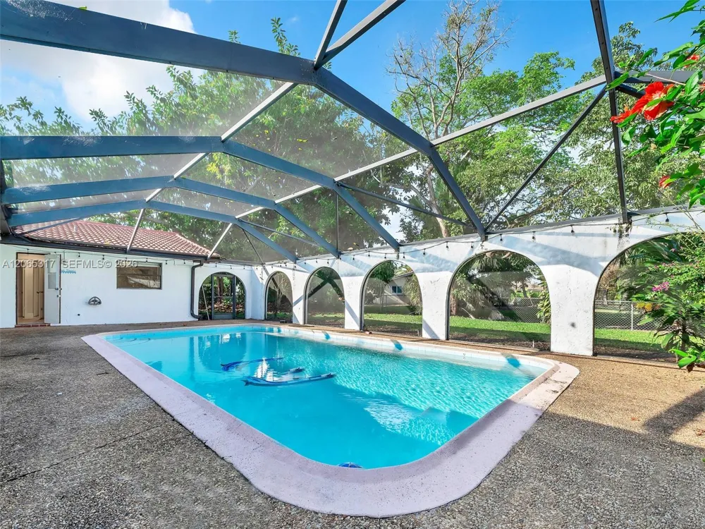 10251 NW 39th Ct Coral Springs, FL 33065