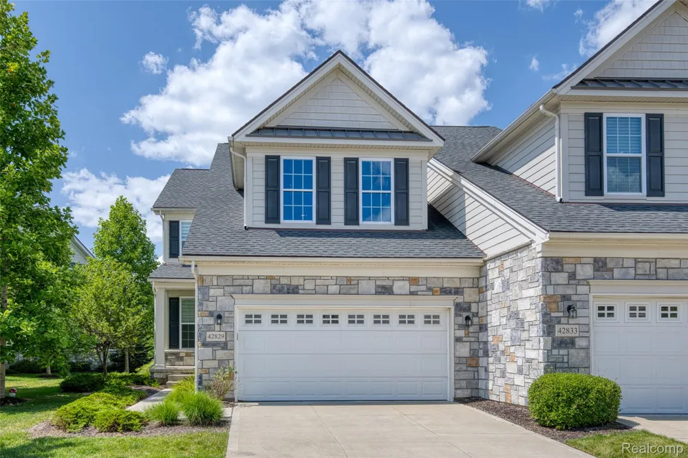 42829 Cardinal Way Novi City, MI 48375