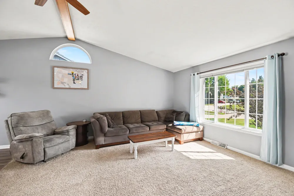 421 Macomb Avenue NW Walker City, MI 49534
