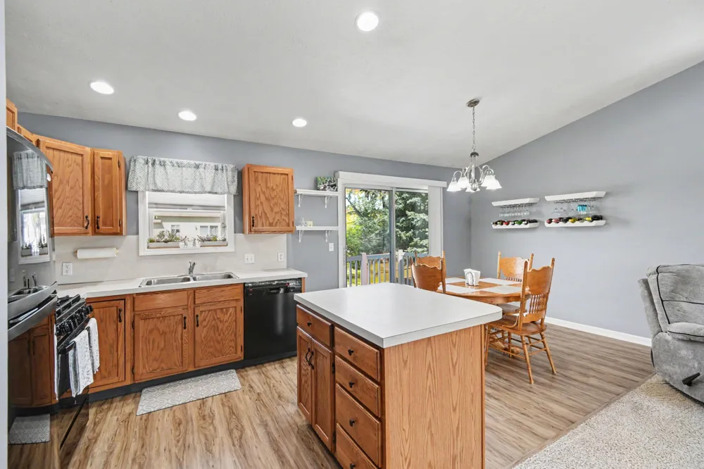 421 Macomb Avenue NW Walker City, MI 49534