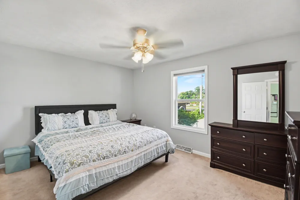 421 Macomb Avenue NW Walker City, MI 49534