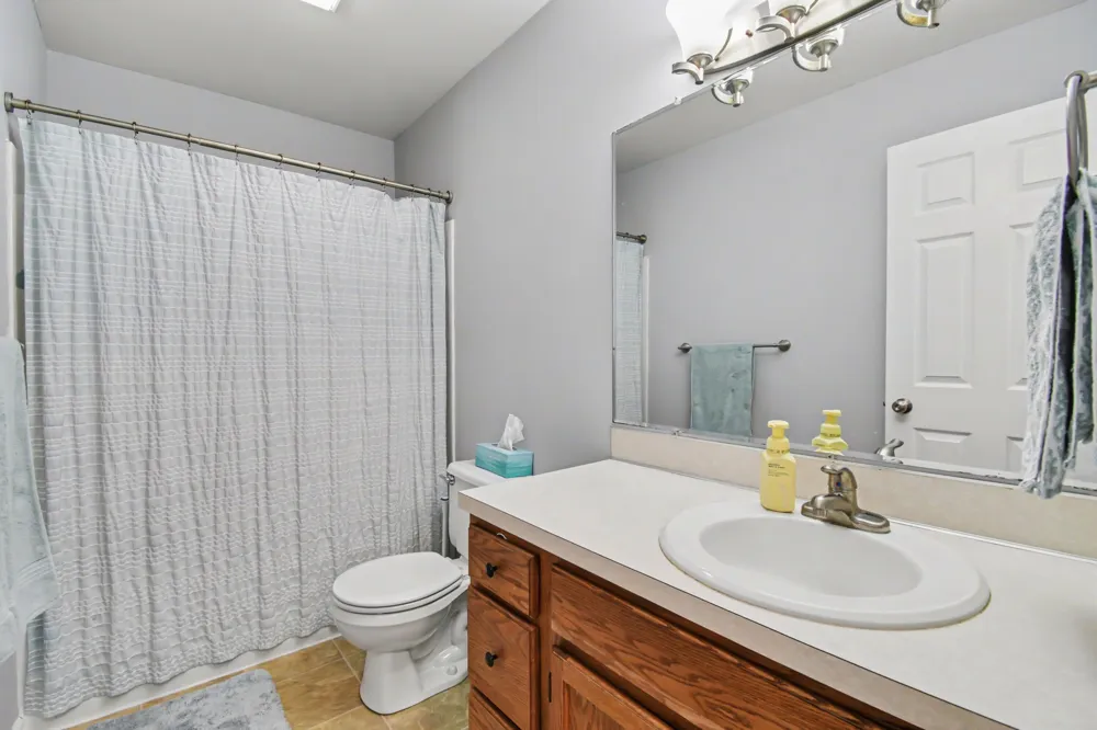 421 Macomb Avenue NW Walker City, MI 49534