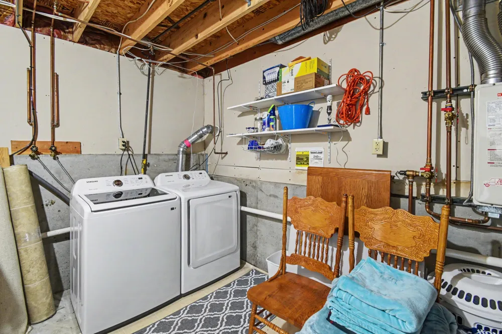 421 Macomb Avenue NW Walker City, MI 49534