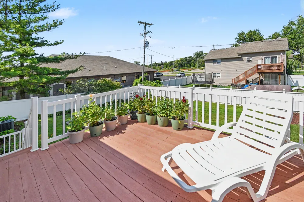 421 Macomb Avenue NW Walker City, MI 49534