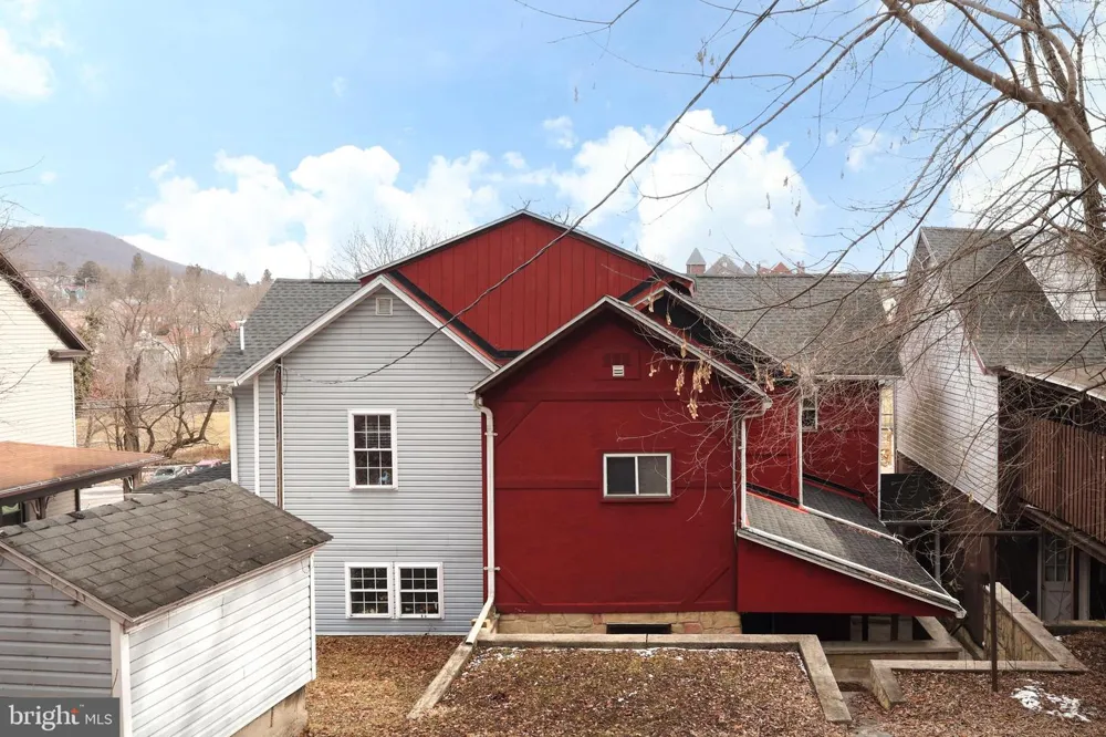 125 N THOMAS STREET Bellefonte, PA 16823