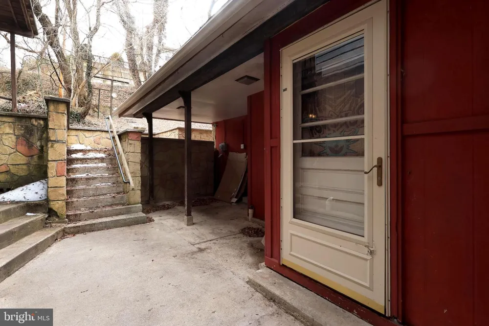 125 N THOMAS STREET Bellefonte, PA 16823