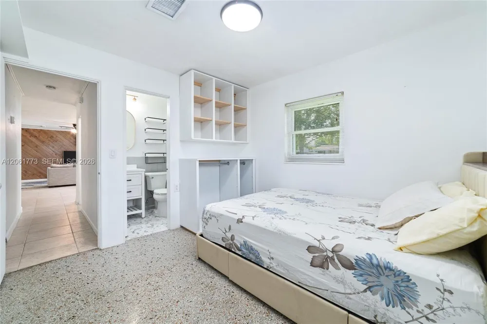 320 NE 59th Ct Oakland Park, FL 33334