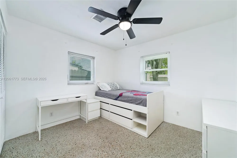 320 NE 59th Ct Oakland Park, FL 33334