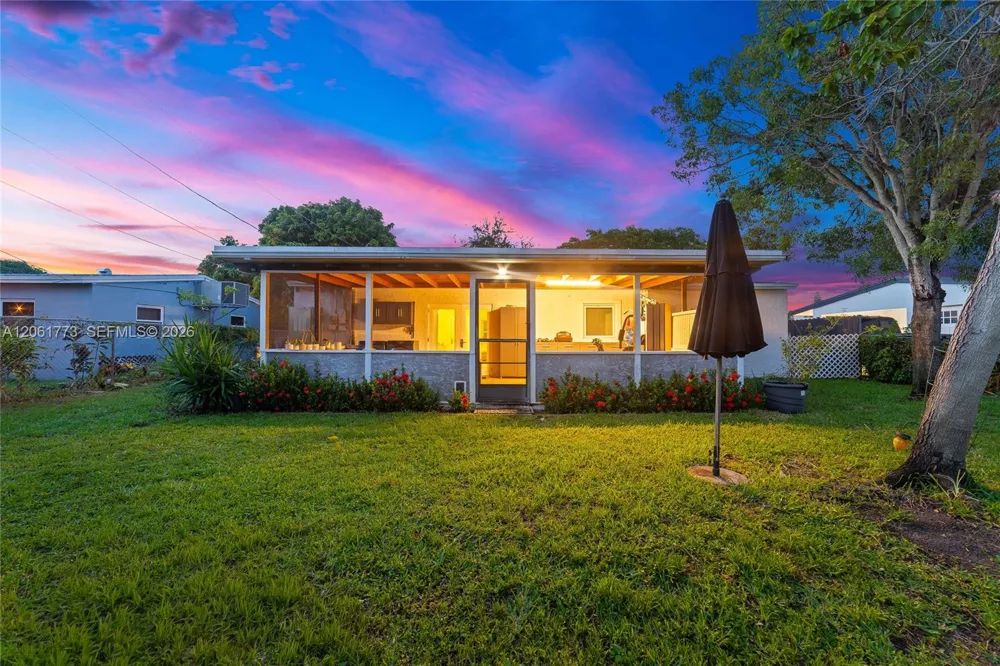 320 NE 59th Ct Oakland Park, FL 33334