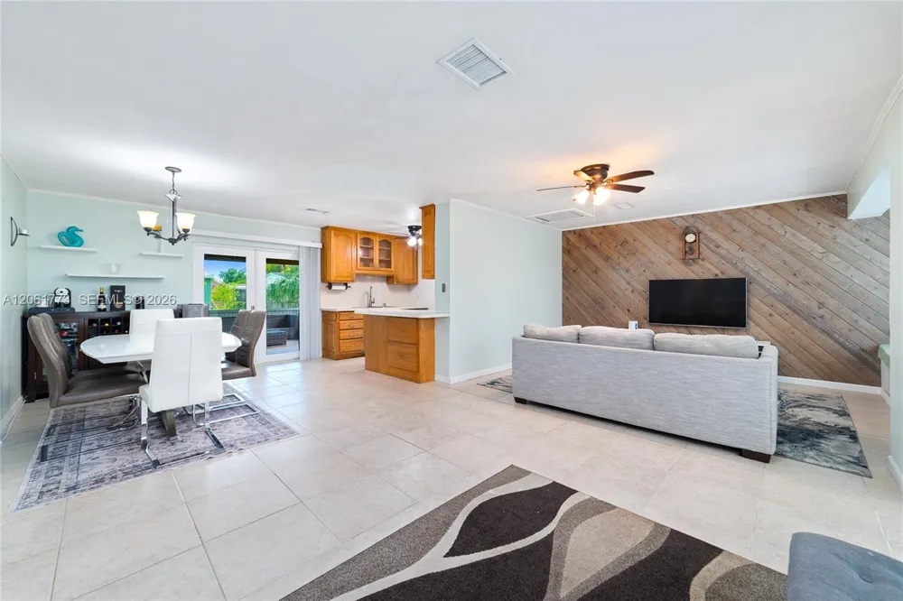 320 NE 59th Ct Oakland Park, FL 33334