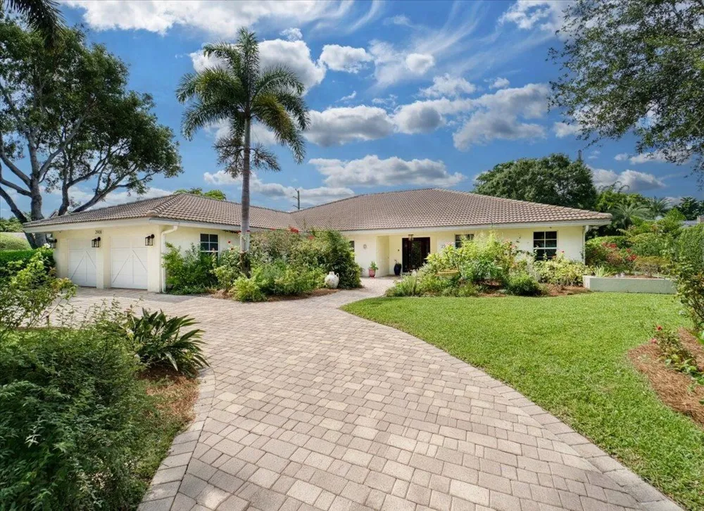 2908 Banyan Blvd Circle NW Boca Raton, FL 33431