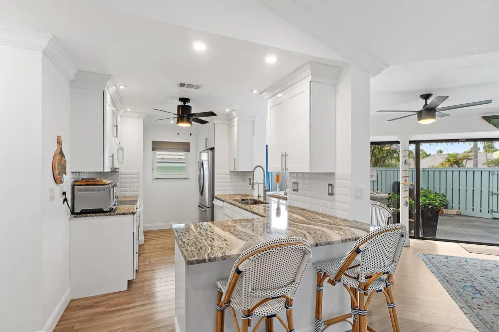 1127 E Seminole Avenue #24b Jupiter, FL 33477