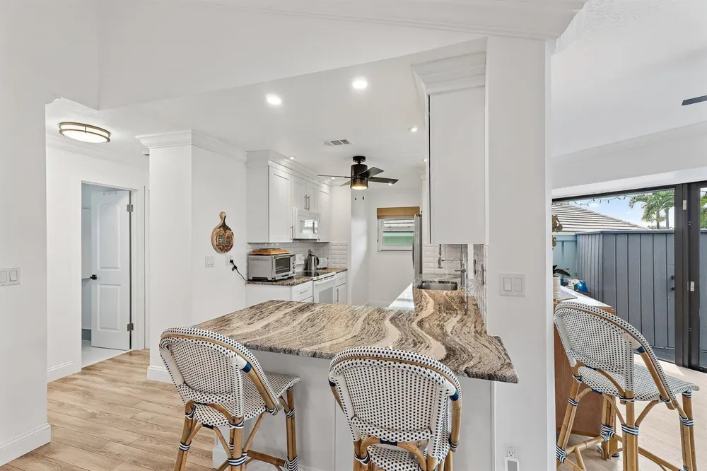 1127 E Seminole Avenue #24b Jupiter, FL 33477