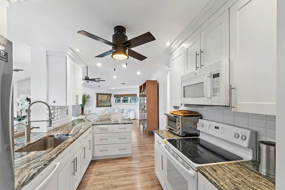 1127 E Seminole Avenue #24b Jupiter, FL 33477