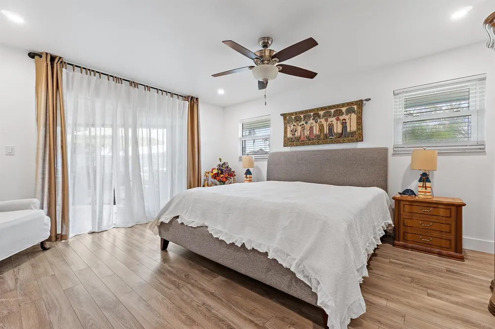 1127 E Seminole Avenue #24b Jupiter, FL 33477