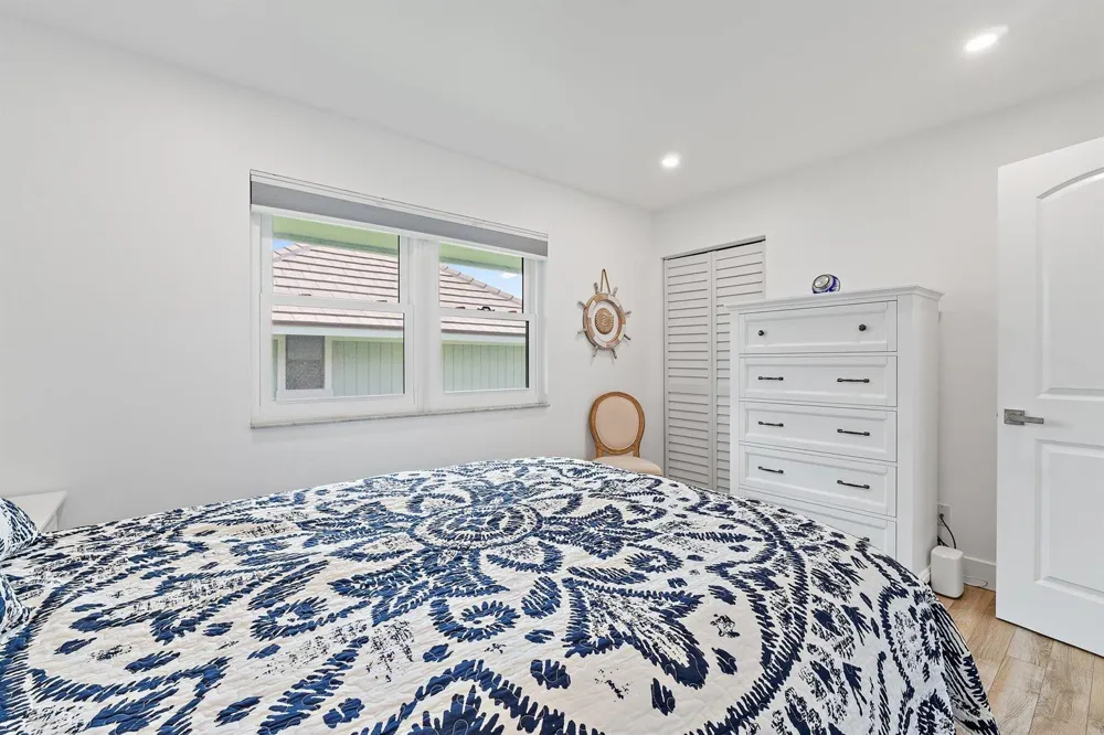 1127 E Seminole Avenue #24b Jupiter, FL 33477