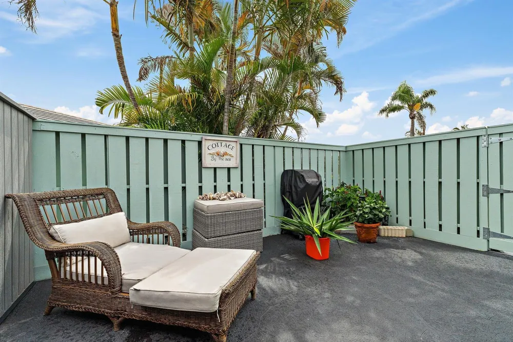 1127 E Seminole Avenue #24b Jupiter, FL 33477