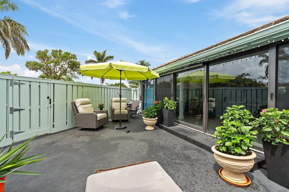 1127 E Seminole Avenue #24b Jupiter, FL 33477