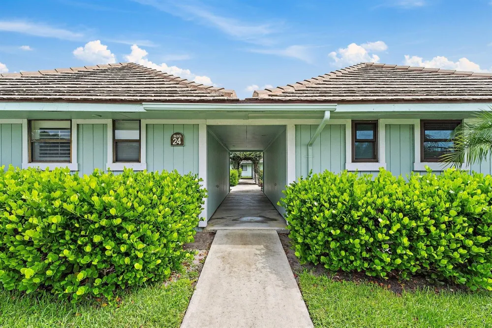 1127 E Seminole Avenue #24b Jupiter, FL 33477