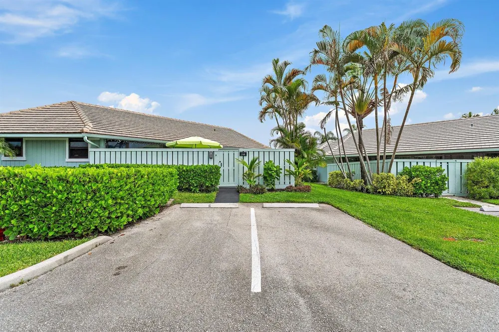 1127 E Seminole Avenue #24b Jupiter, FL 33477