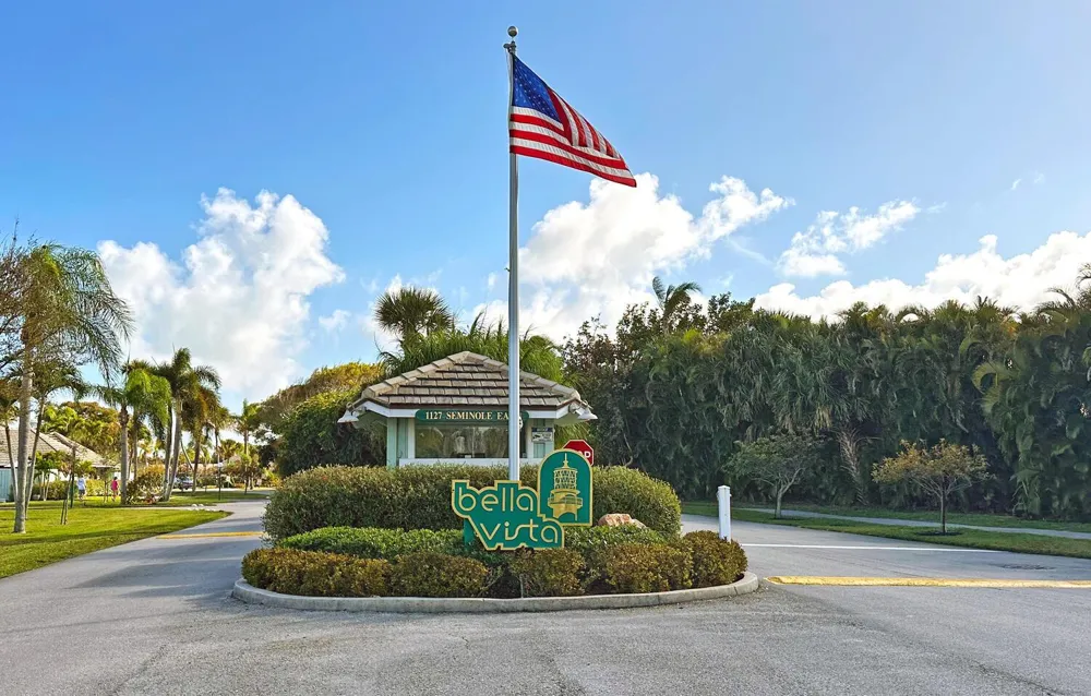 1127 E Seminole Avenue #24b Jupiter, FL 33477