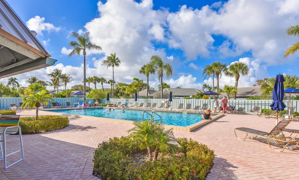 1127 E Seminole Avenue #24b Jupiter, FL 33477