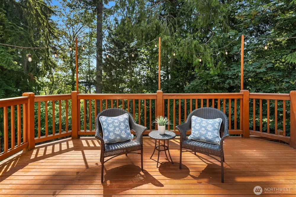 26233 SE 162nd Place Issaquah, WA 98027