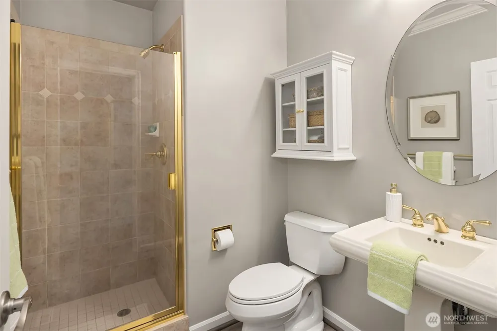 26233 SE 162nd Place Issaquah, WA 98027
