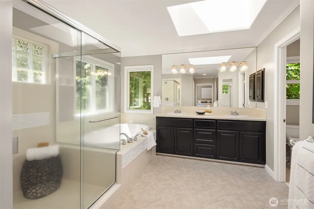 26233 SE 162nd Place Issaquah, WA 98027