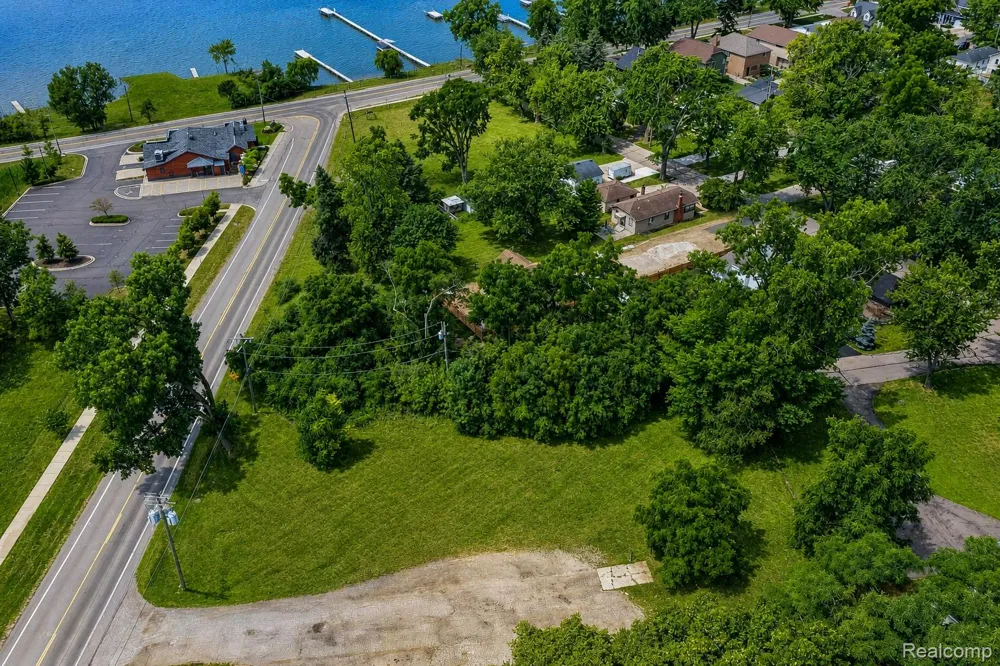 42920 W 14 Mile Road Walled Lake City, MI 48390