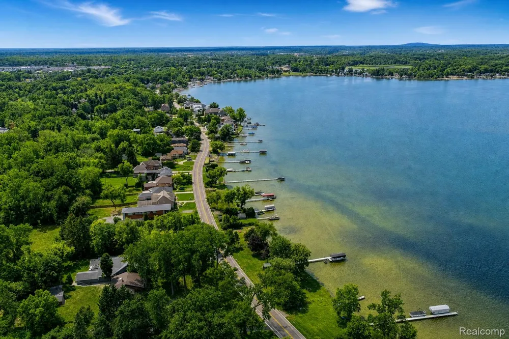 42920 W 14 Mile Road Walled Lake City, MI 48390