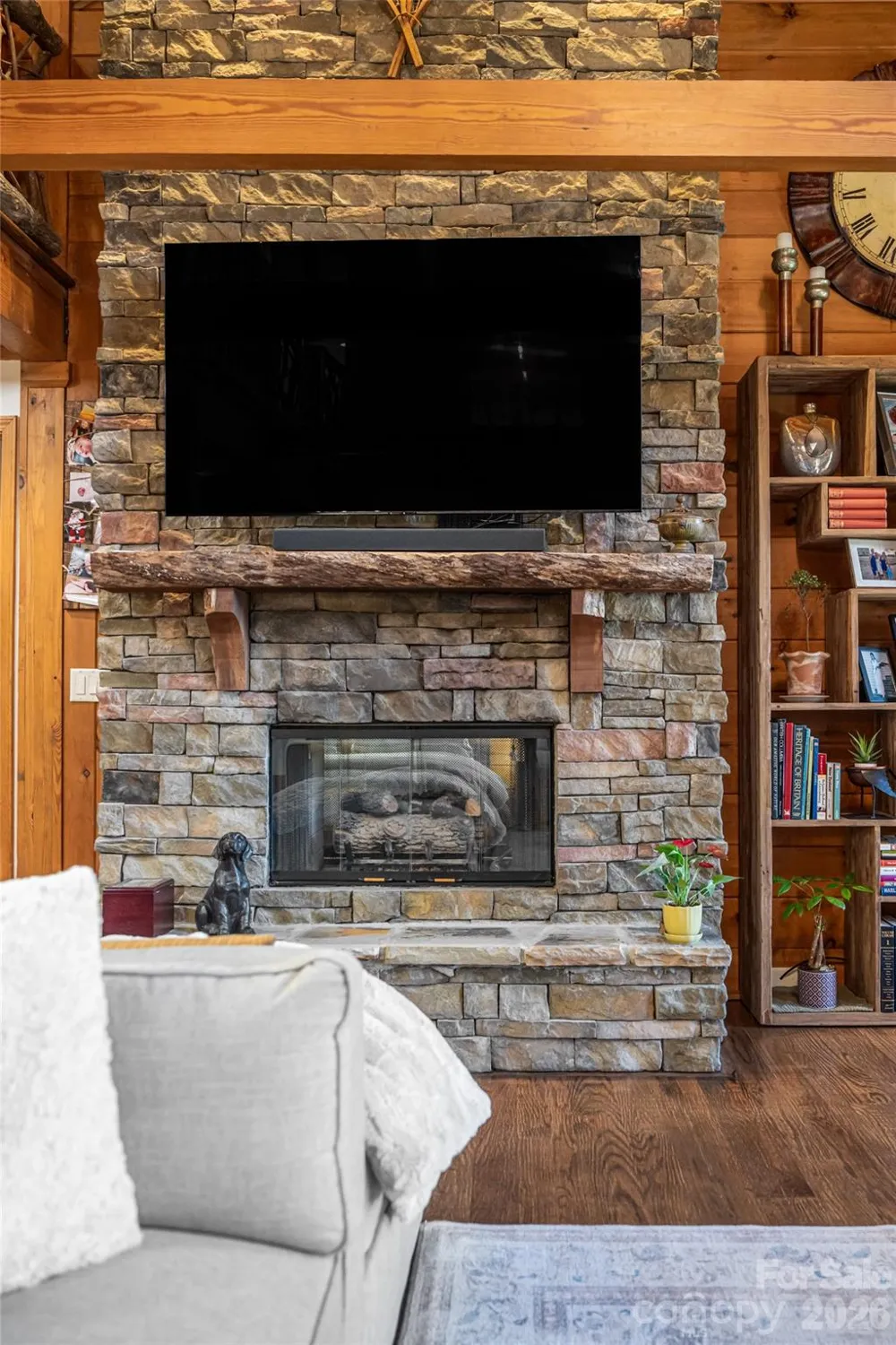 580 Flying Hawk Trail Waynesville, NC 28786