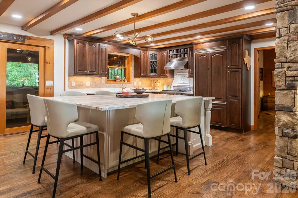 580 Flying Hawk Trail Waynesville, NC 28786