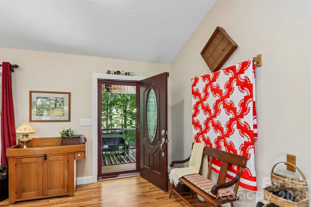 25 Arnie Drive Etowah, NC 28729