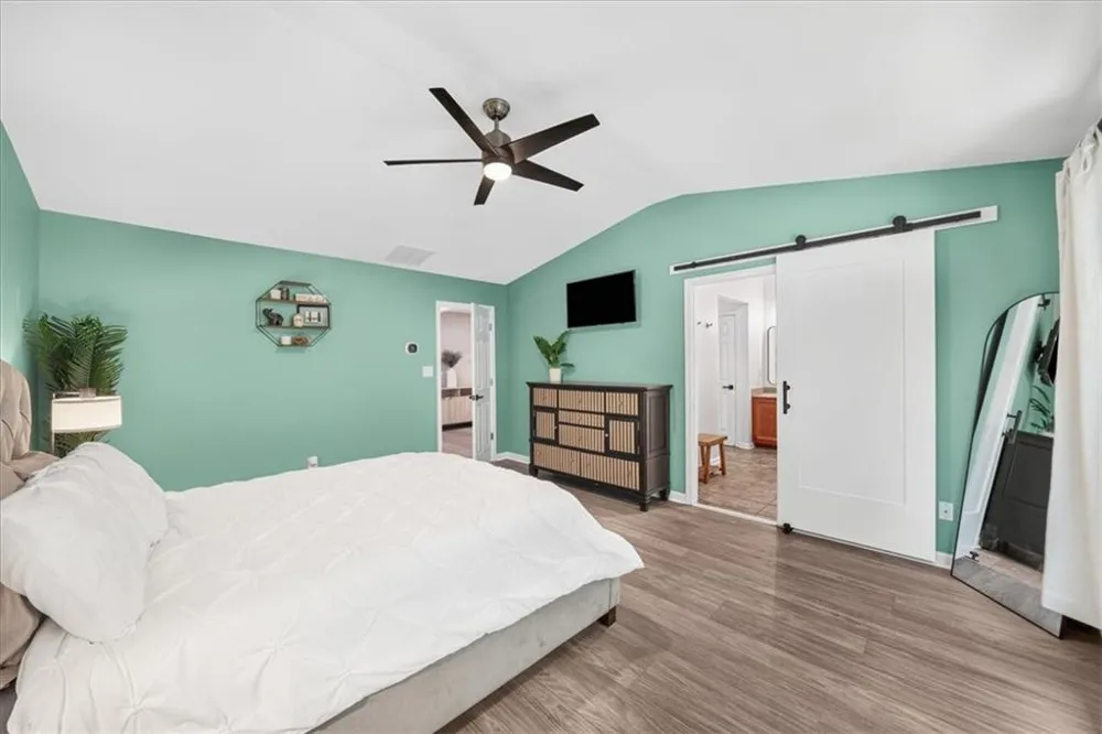 4977 Berkeley Oak Drive Peachtree Corners, GA 30092