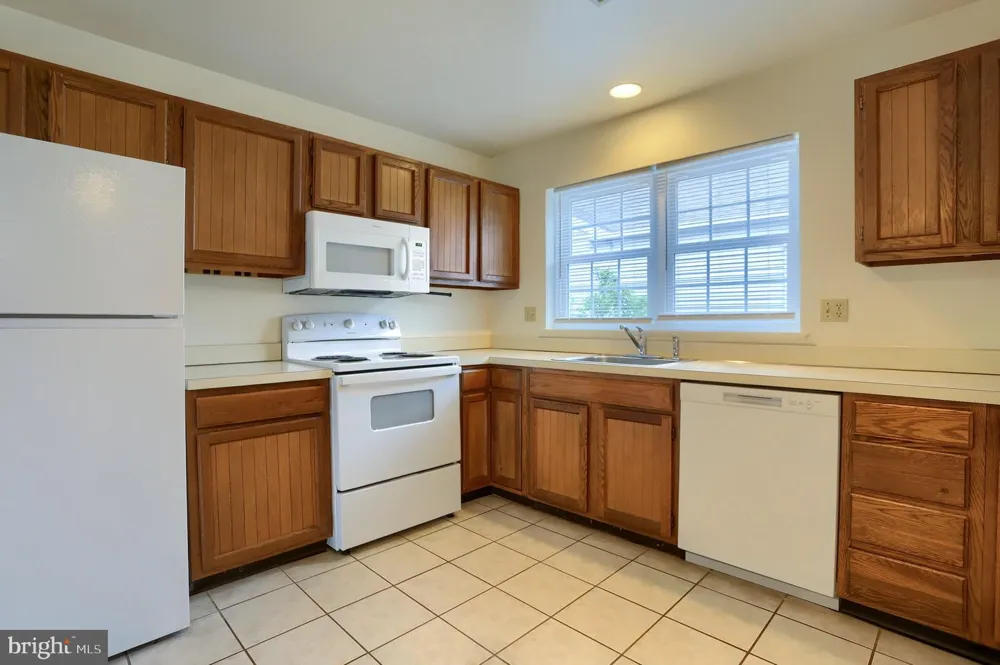 730 CAMBRIDGE COURT Palmyra, PA 17078