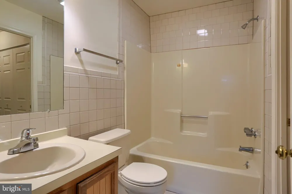 730 CAMBRIDGE COURT Palmyra, PA 17078