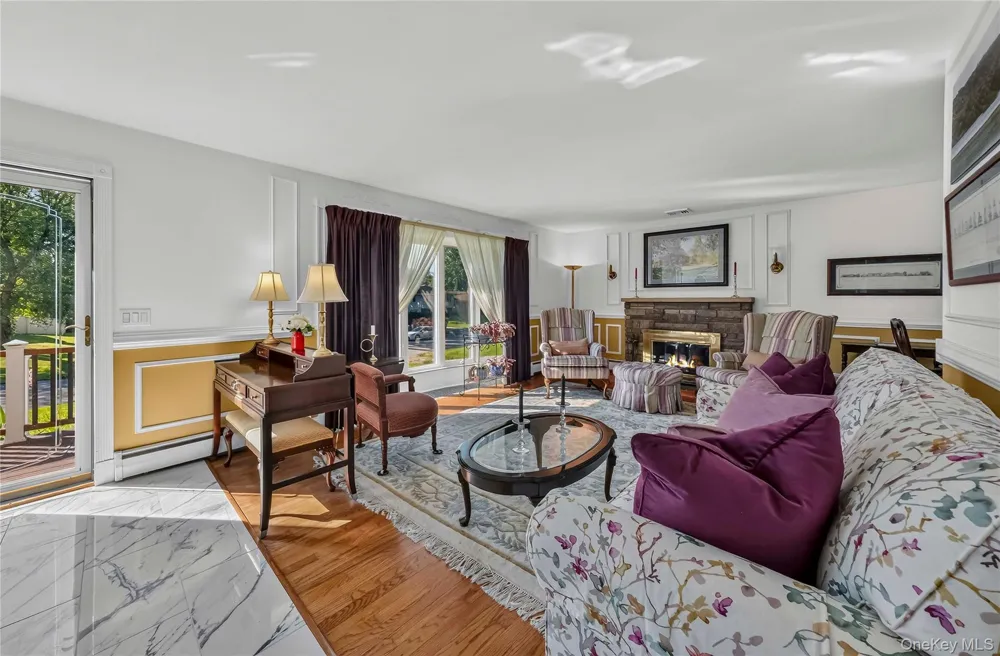 17 Jackson Drive Poughkeepsie, NY 12603