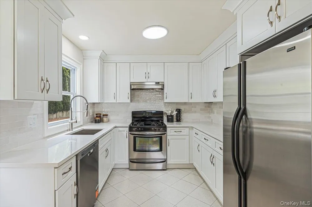 104 Fairfield Avenue Port Washington, NY 11050