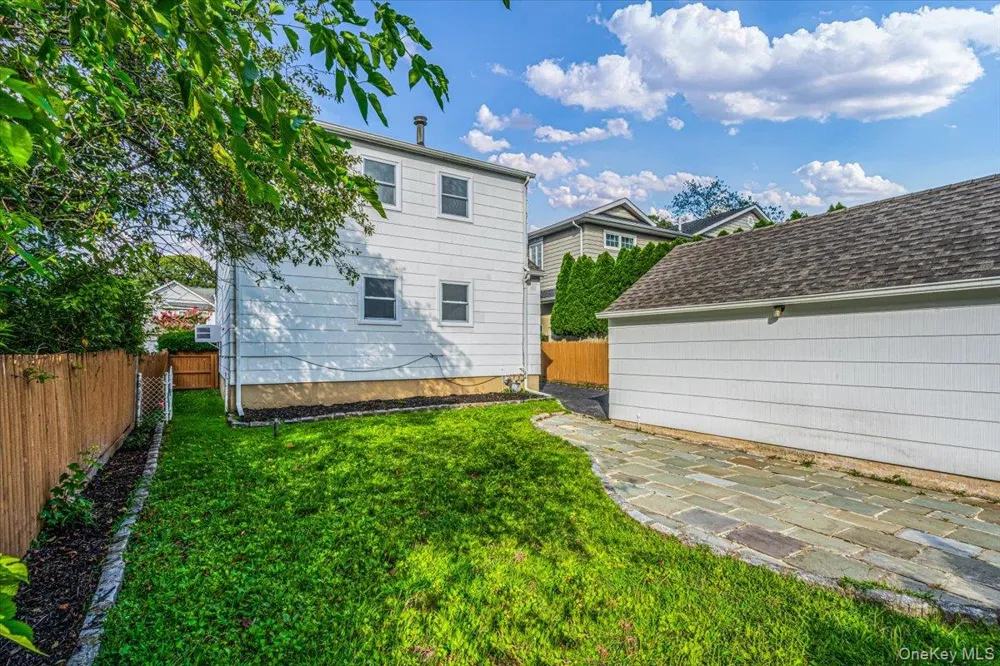 104 Fairfield Avenue Port Washington, NY 11050