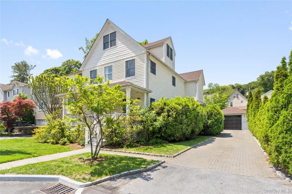 59 Prince Street Hastings-on-Hudson, NY 10706