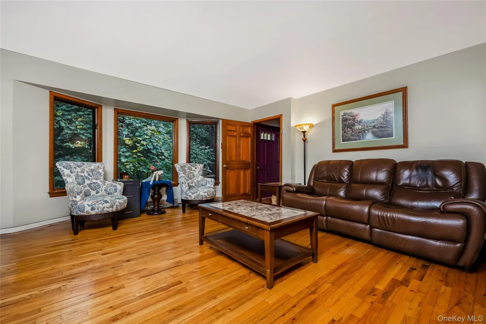 21 Sams Path Rocky Point, NY 11778