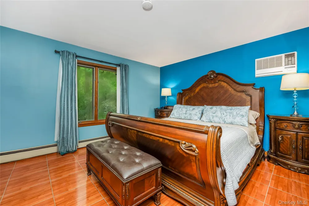 21 Sams Path Rocky Point, NY 11778
