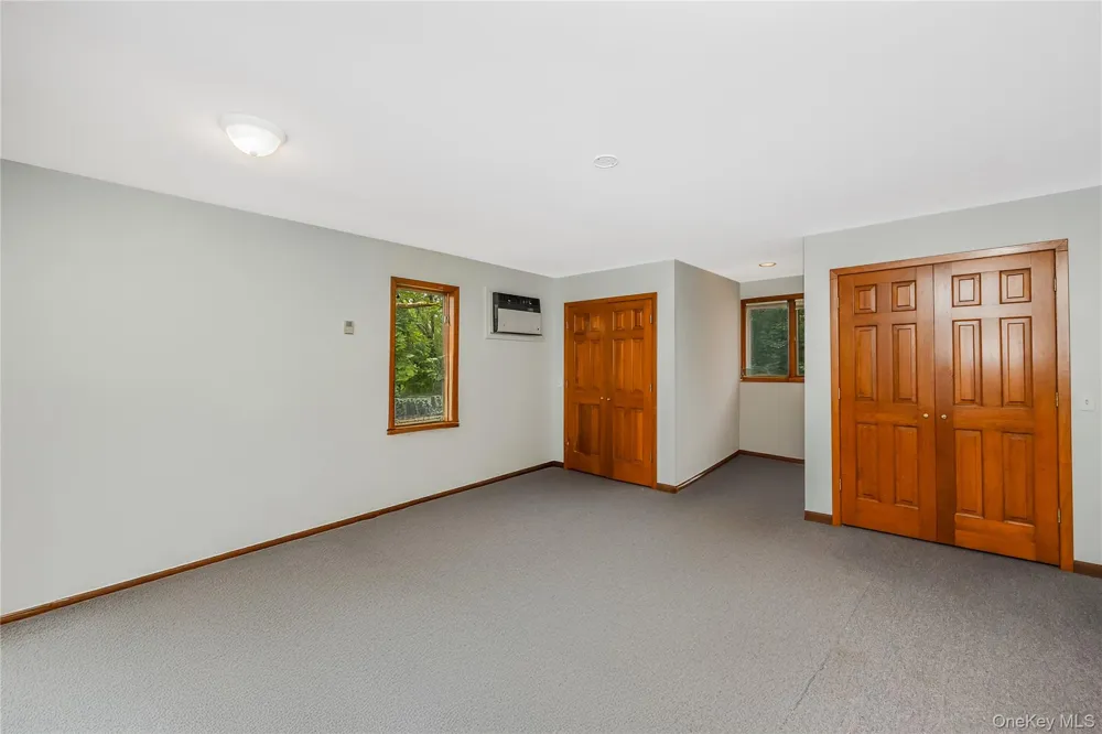 21 Sams Path Rocky Point, NY 11778