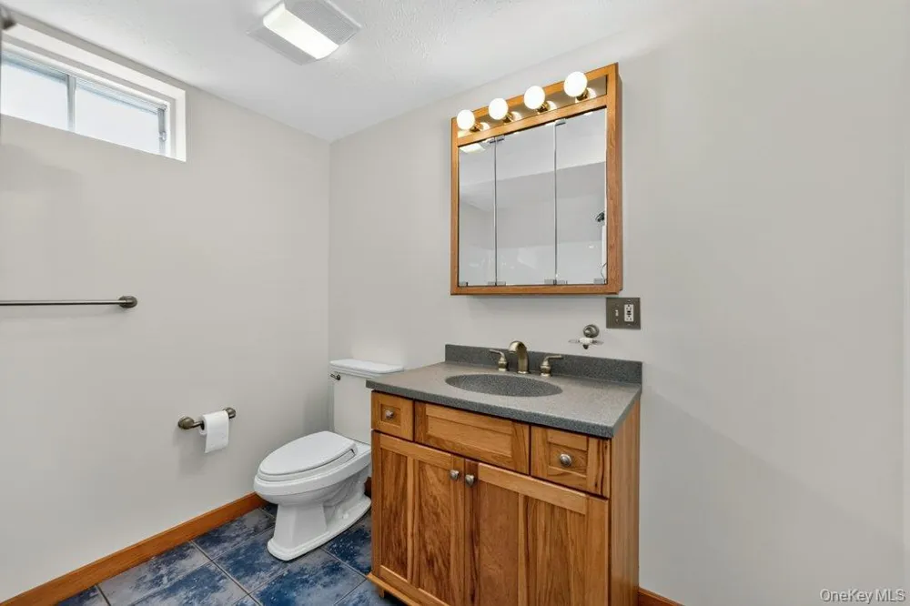 2640 State Route 203 #Stop 1 Kinderhook, NY 12184