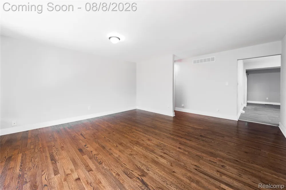 18863 Monica Drive Clinton Charter Township, MI 48036