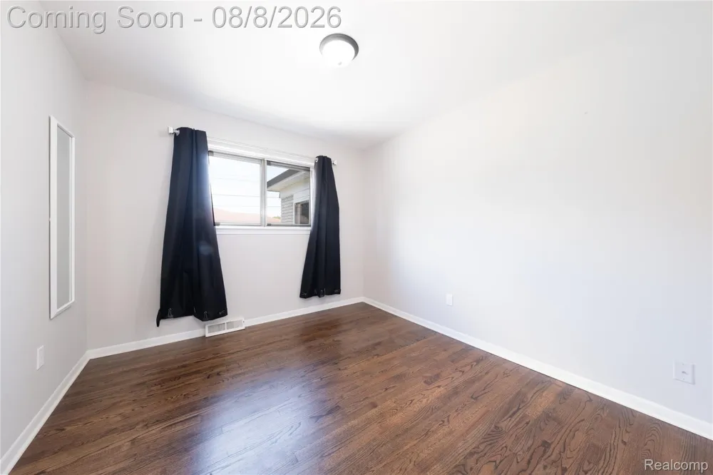 18863 Monica Drive Clinton Charter Township, MI 48036