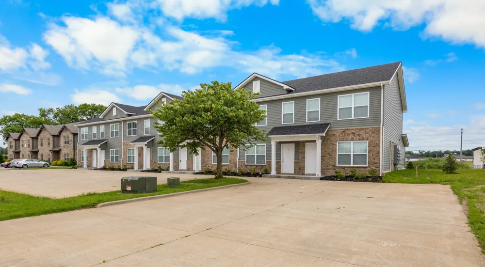 2209 Eldos Trace Cir #B Clarksville, TN 37042