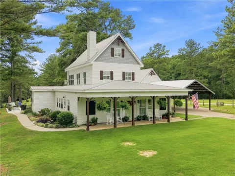 216 Mockingbird Lane
