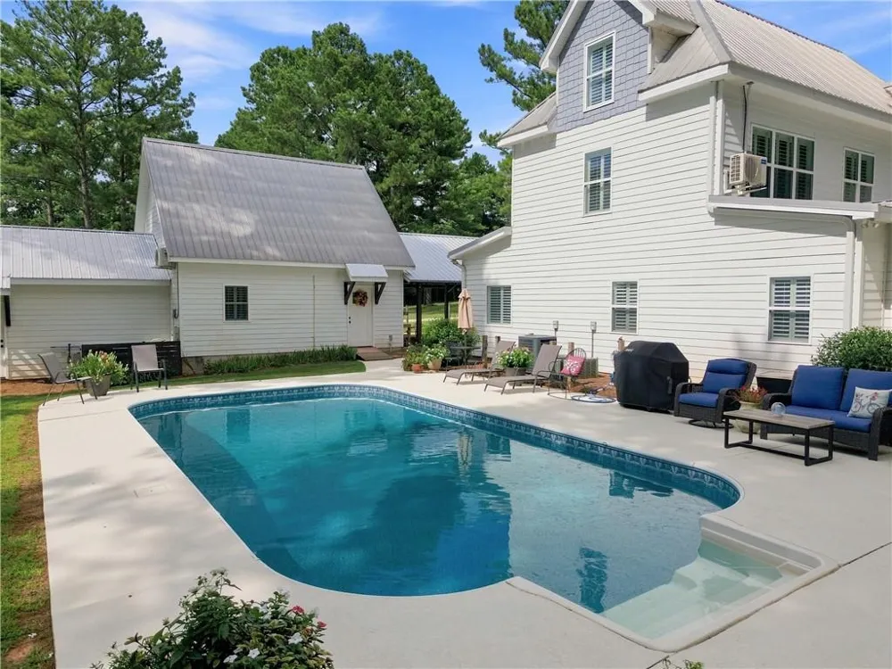 216 Mockingbird Lane Brooks, GA 30205